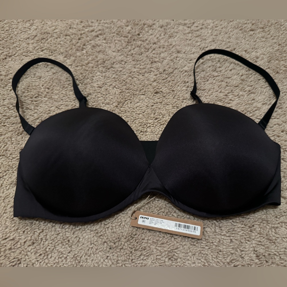 SKIMS Onyx Ultimate Push up bra